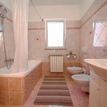 Villa Natalia With Private Pool Near The Sea *