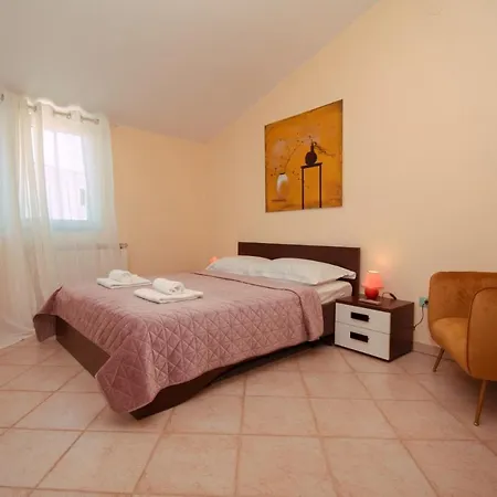 Natalia With Private Pool Near The Sea Villa *