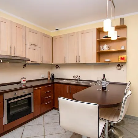 Natalia With Private Pool Near The Sea Pula