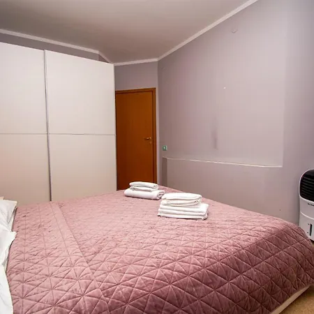 Villa Natalia With Private Pool Near The Sea