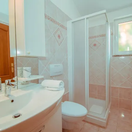 Natalia With Private Pool Near The Sea Villa Pula