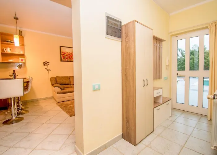 Natalia With Private Pool Near The Sea Вилла