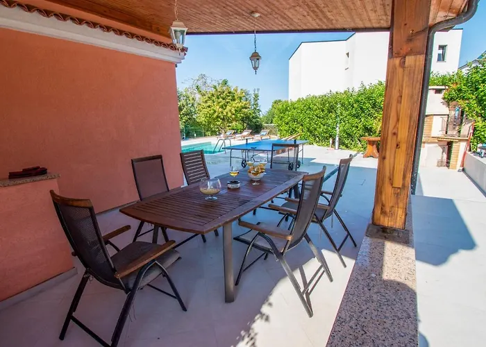 Natalia With Private Pool Near The Sea Вилла Пула