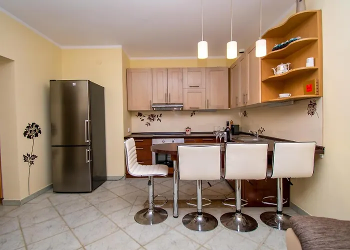 Natalia With Private Pool Near The Sea