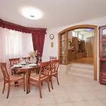 Villa Natalia Near The Sea - By Istrabook Pula