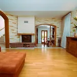 Villa Natalia Near The Sea - By Istrabook Willa