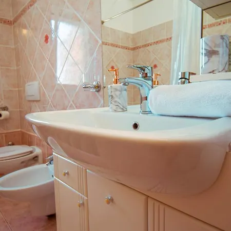 Natalia With Private Pool Near The Sea * Пула