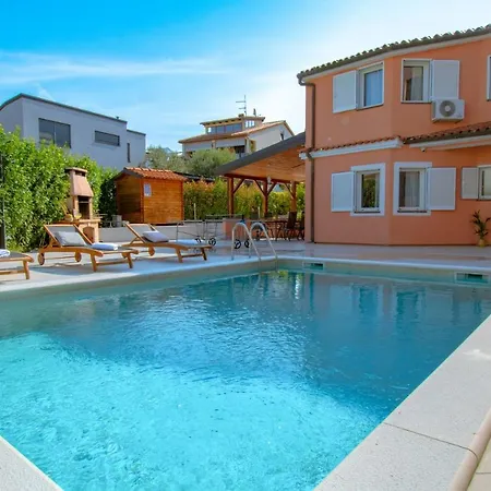 Natalia With Private Pool Near The Sea Вілла *