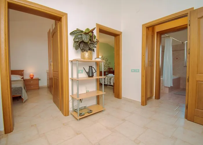 Natalia With Private Pool Near The Sea Βίλα Πούλα